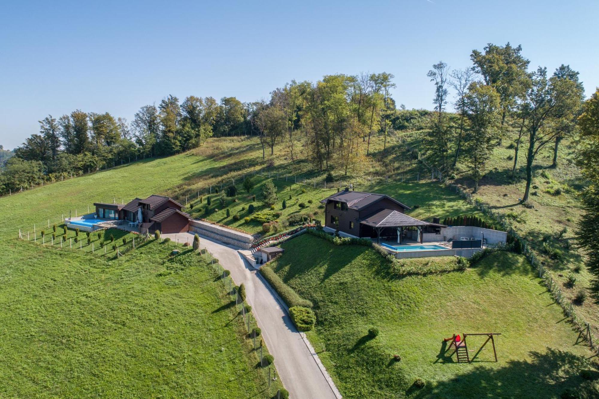 Ville Pacetina Lepajci Bagian luar foto