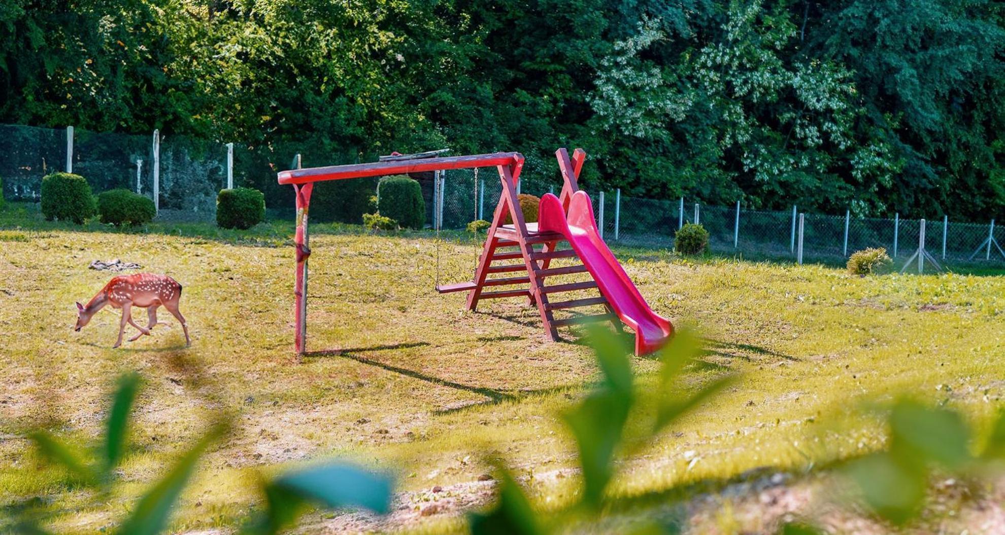 Ville Pacetina Lepajci Bagian luar foto